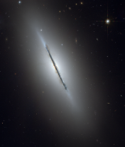 NGC 5866, telescopio Hubble