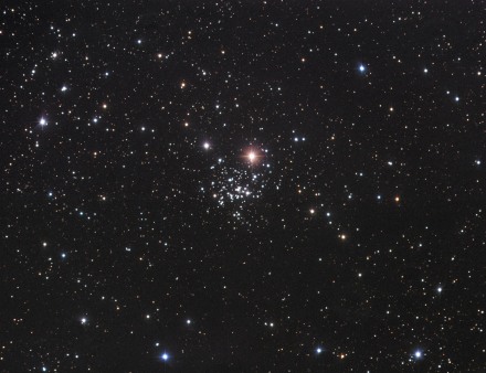 NGC654, lunga esposizione.