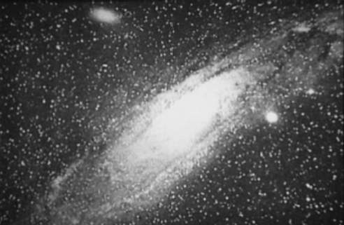 La prima immagine fotografica di Andromeda, di Isaac Roberts, 1887